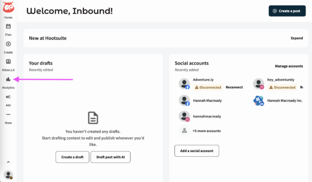 hootsuite dashboard with arrow pointing to analytics